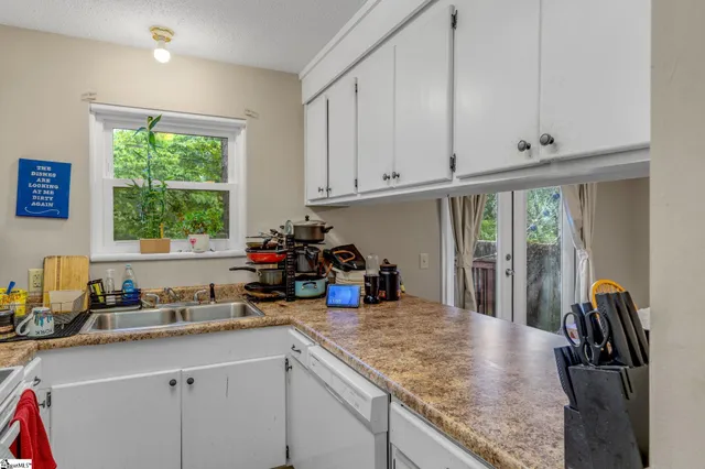 $159,900 | 220 Charleston Avenue, Clemson, SC 29631