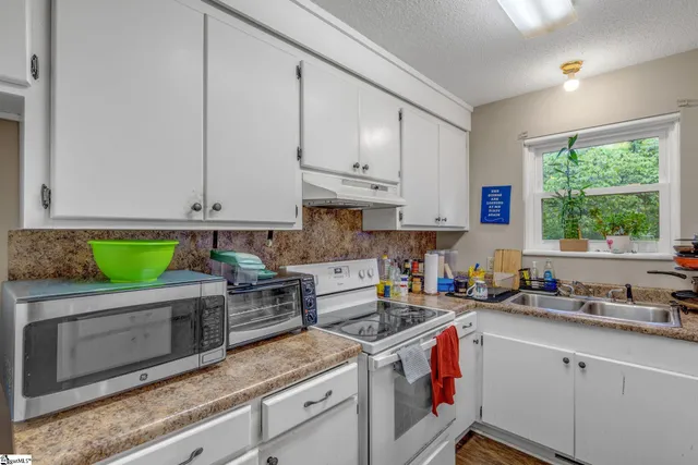 $159,900 | 220 Charleston Avenue, Clemson, SC 29631