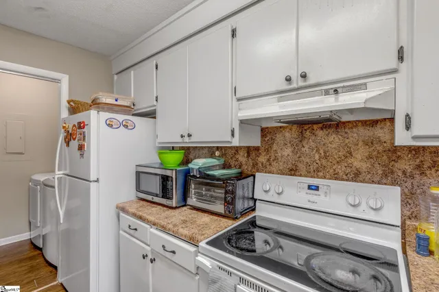 $159,900 | 220 Charleston Avenue, Clemson, SC 29631