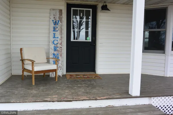 $425,000 | 17172 220th Street, Hutchinson, MN 55350