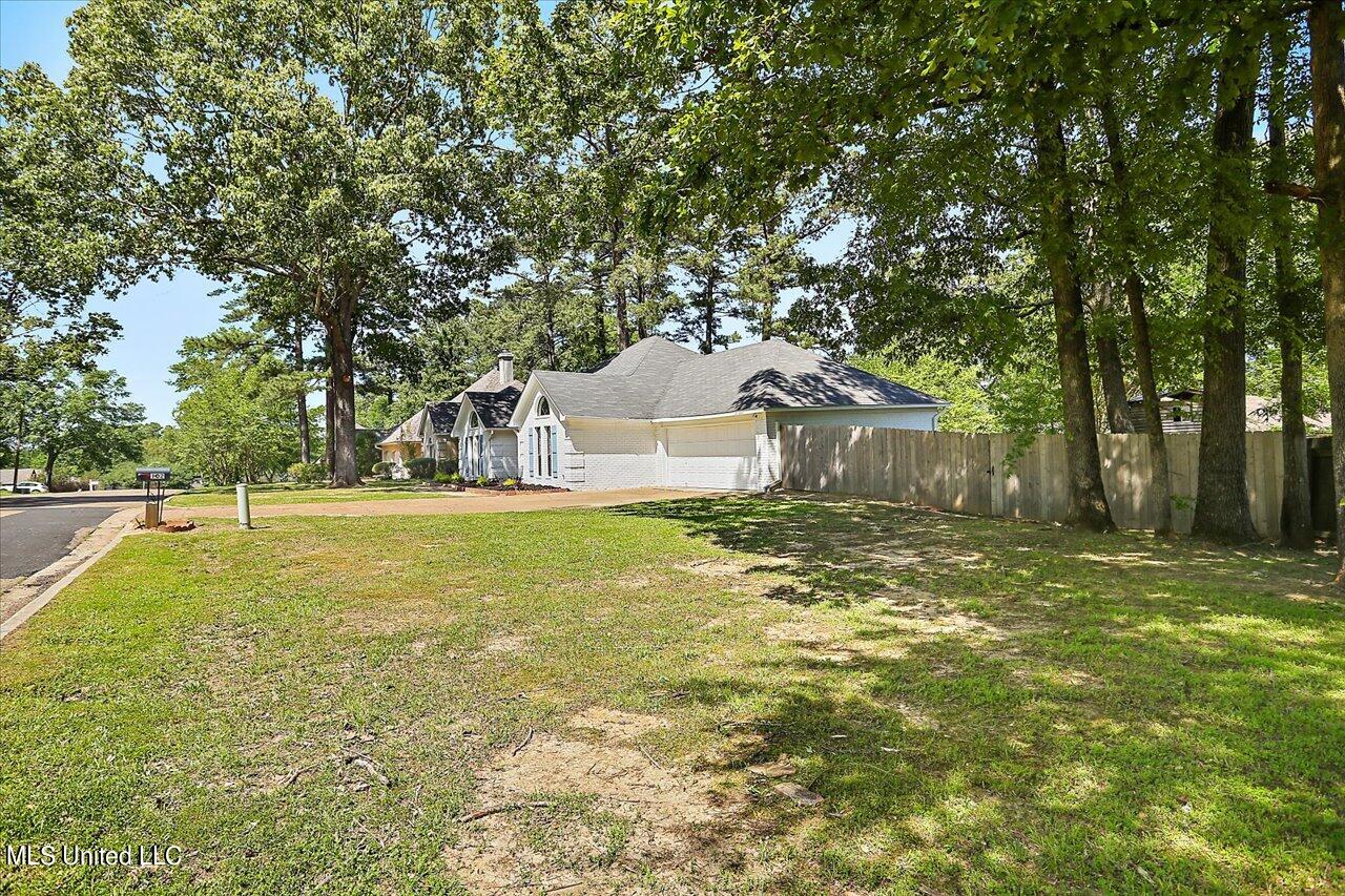 102 Ridgecrest Drive Ridgeland, MS 39157 - Photo 4 of 31 04-102 Ridgecrest Dr