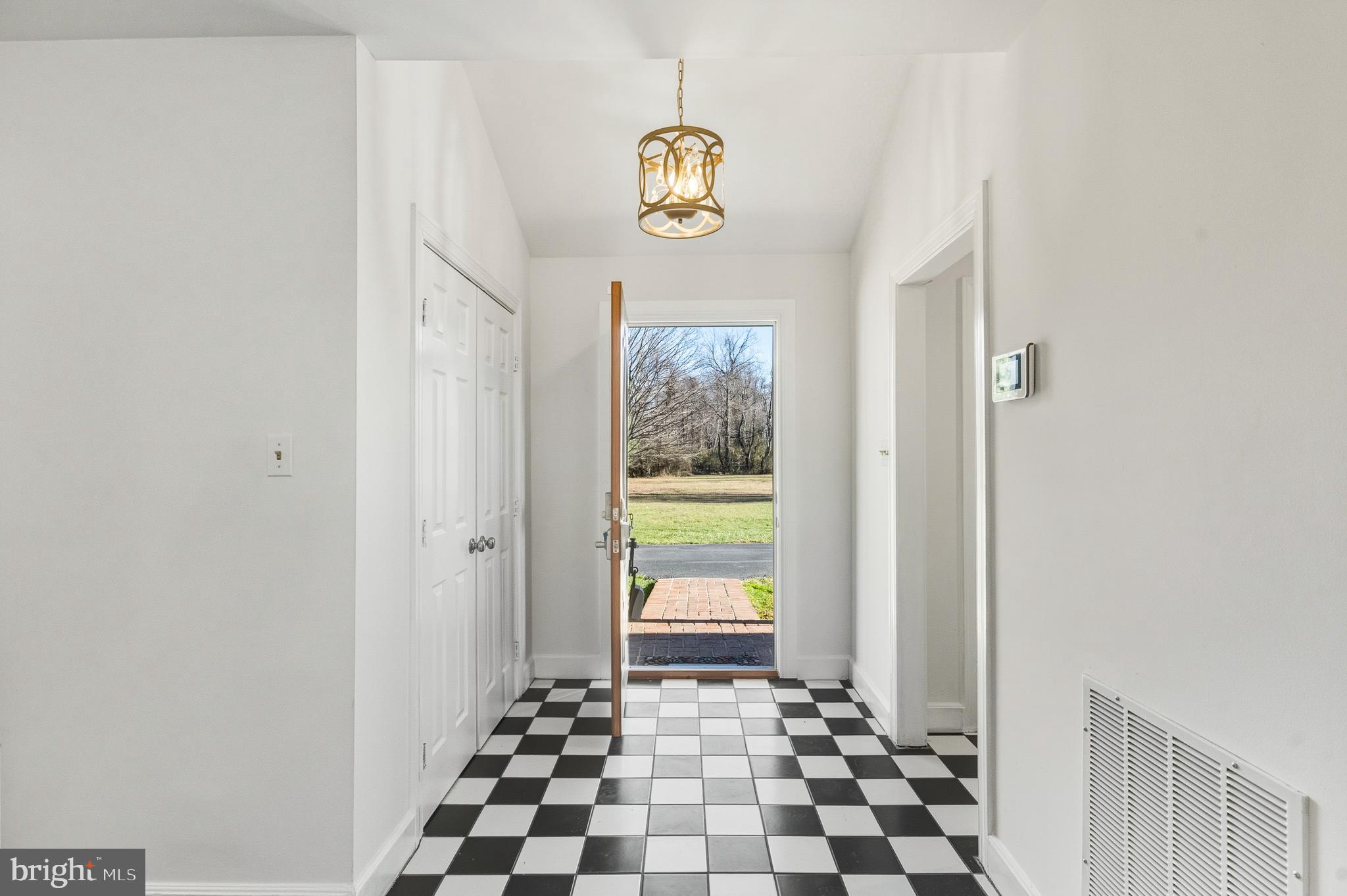 33900 Austin Grove Road Bluemont, VA 20135 - Photo 11 of 72 Gallery Image 11