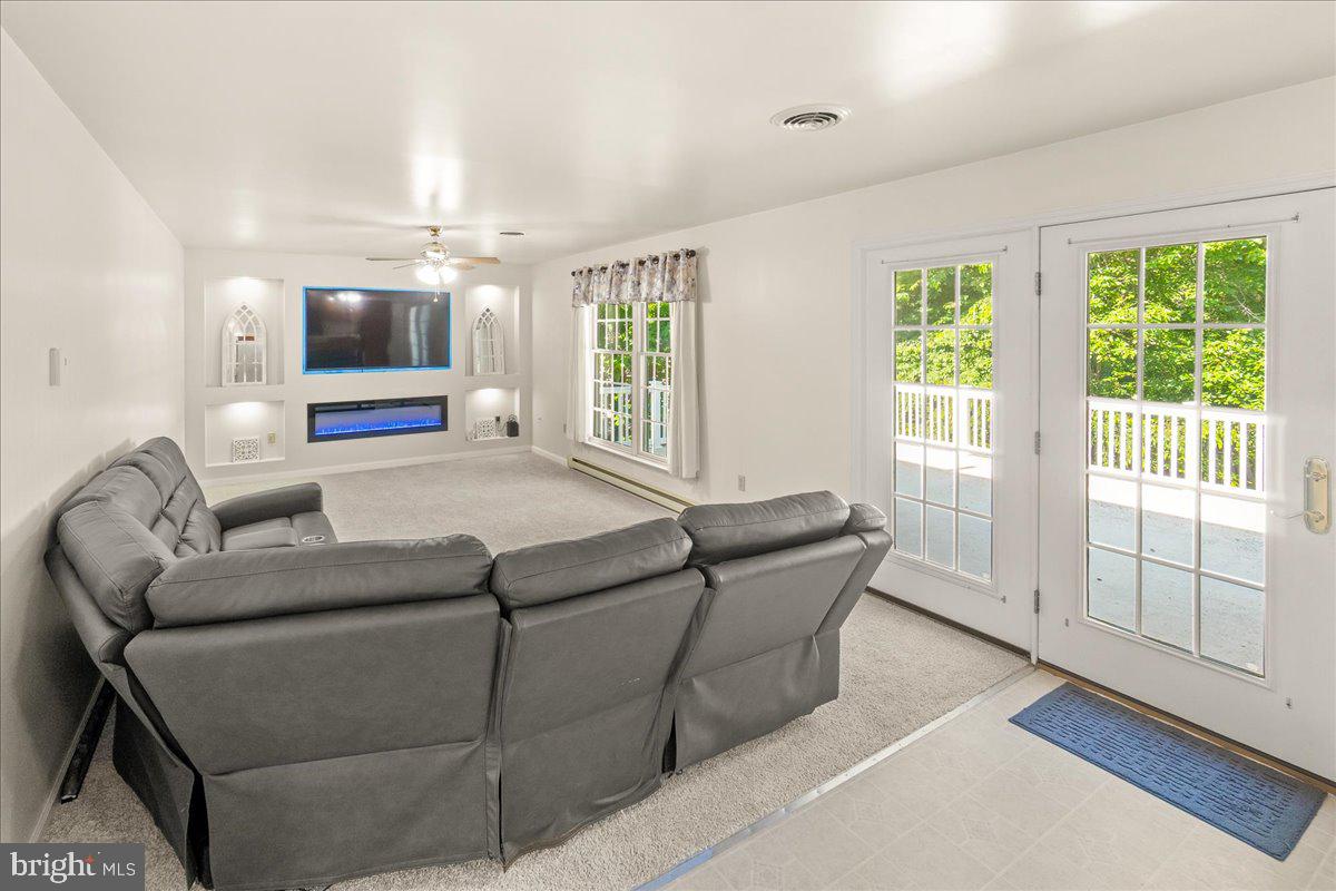 21873 Boonsboro Mountain Road Boonsboro, MD 21713 - Photo 12 of 48