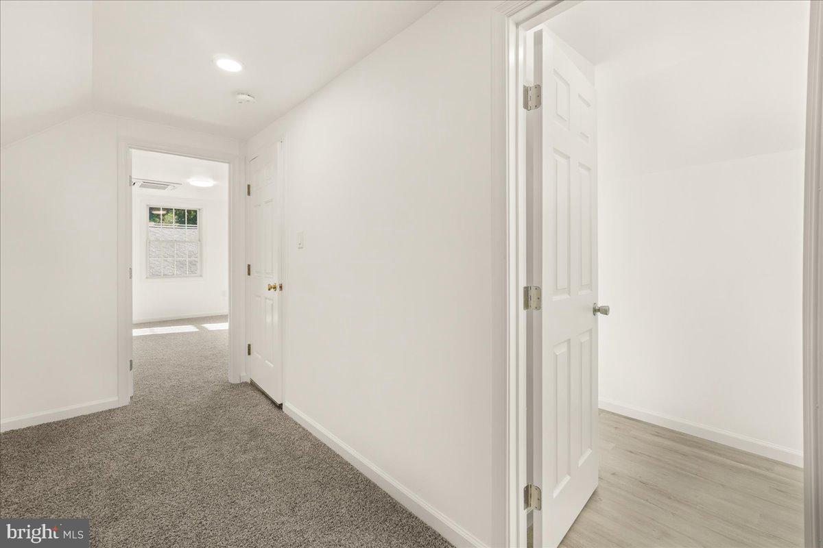 21873 Boonsboro Mountain Road Boonsboro, MD 21713 - Photo 26 of 48 Upper Level Landing