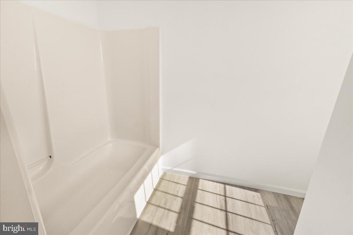 21873 Boonsboro Mountain Road Boonsboro, MD 21713 - Photo 31 of 48 Upper Level Hallway Full Bathroom