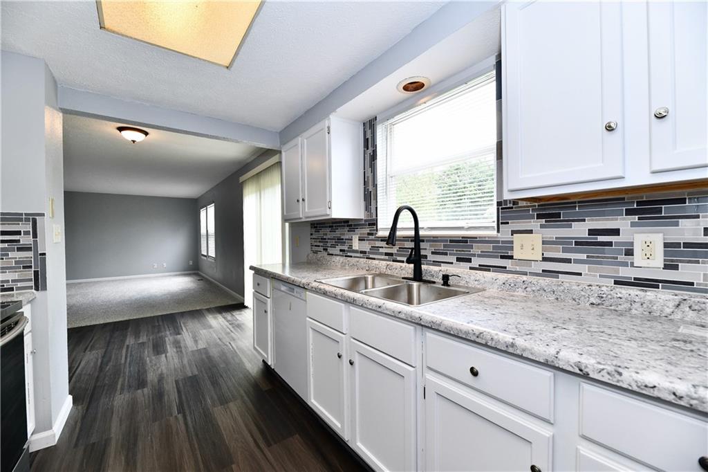 8437 Castle Ridge Lane Indianapolis, IN 46256 - Photo 31 of 50 Gallery Image 31