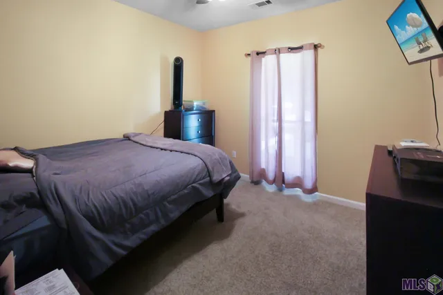 $320,000 | 31228 Seagull Lane, Denham Springs, LA 70726