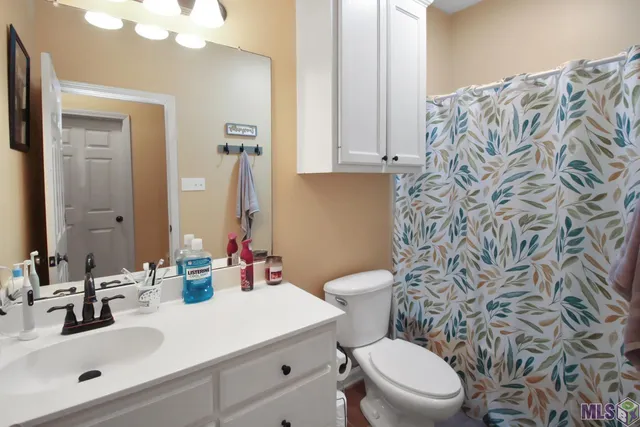 $320,000 | 31228 Seagull Lane, Denham Springs, LA 70726