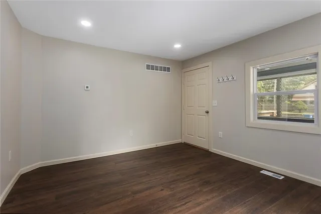 $210,000 | 724 North Osage Street, Independence, MO 64050