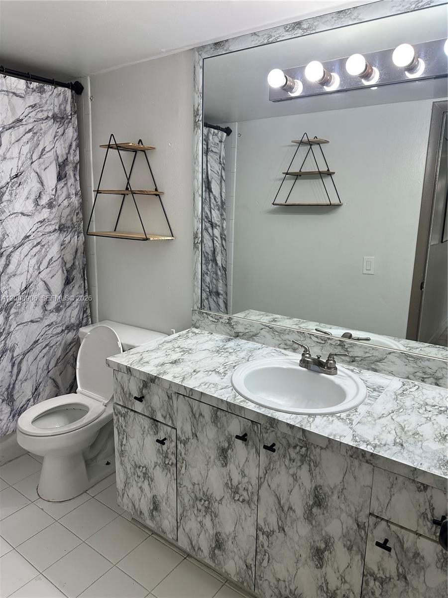 1725 West 60th Street, Unit F330 Hialeah, FL 33012 - Photo 6 of 12