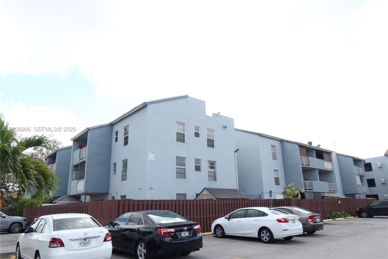 1725 West 60th Street, Unit F330 Hialeah, FL 33012 - Photo 10 of 12