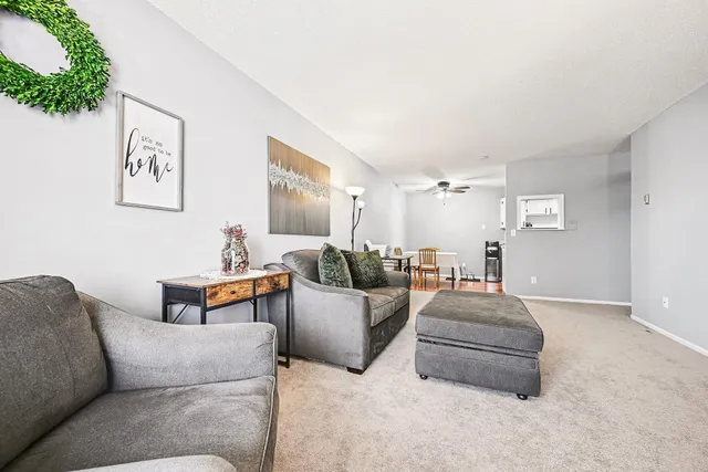 $124,900 | 401 East Burnsville Parkway, Unit 239, Burnsville, MN 55337