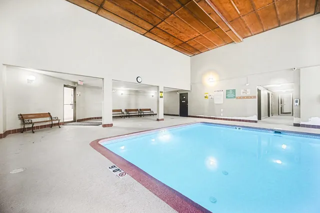 $124,900 | 401 East Burnsville Parkway, Unit 239, Burnsville, MN 55337