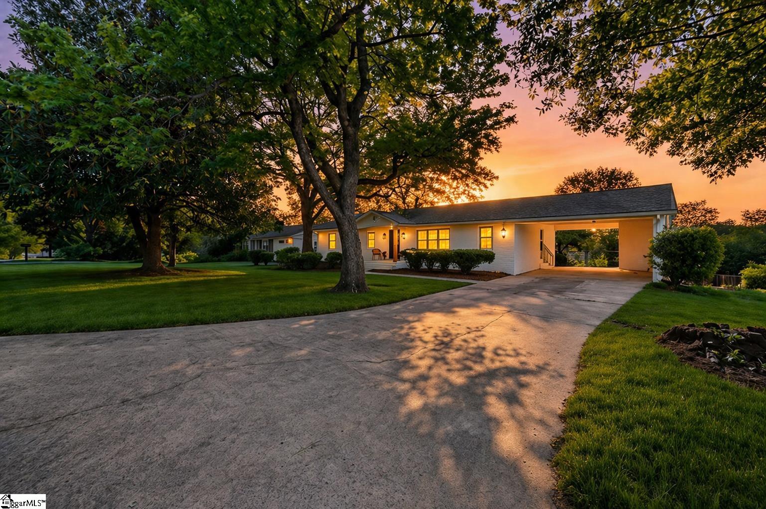 406 Rollingreen Road Greenville, SC 29615 - Photo 2 of 42