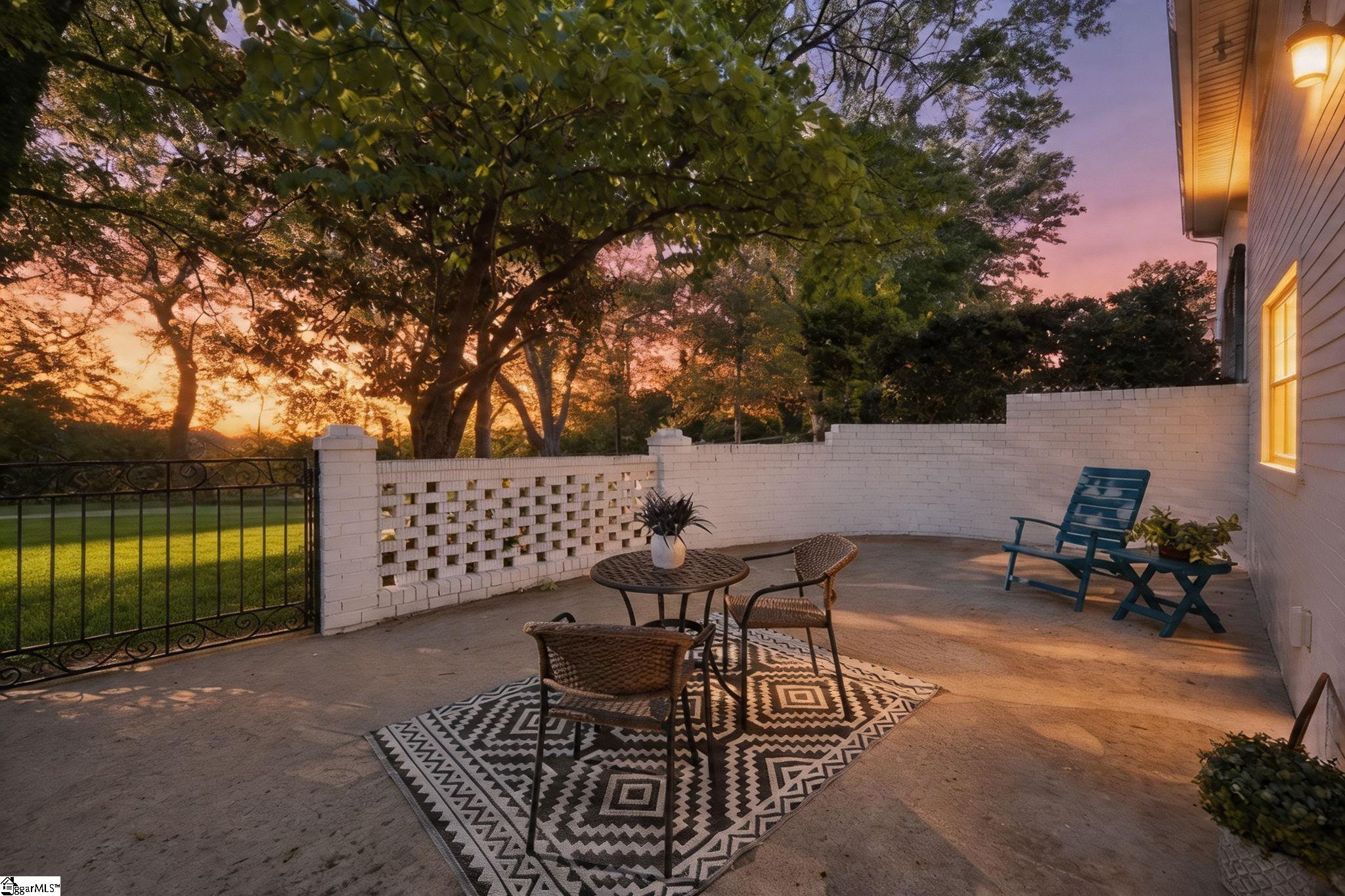 406 Rollingreen Road Greenville, SC 29615 - Photo 31 of 42