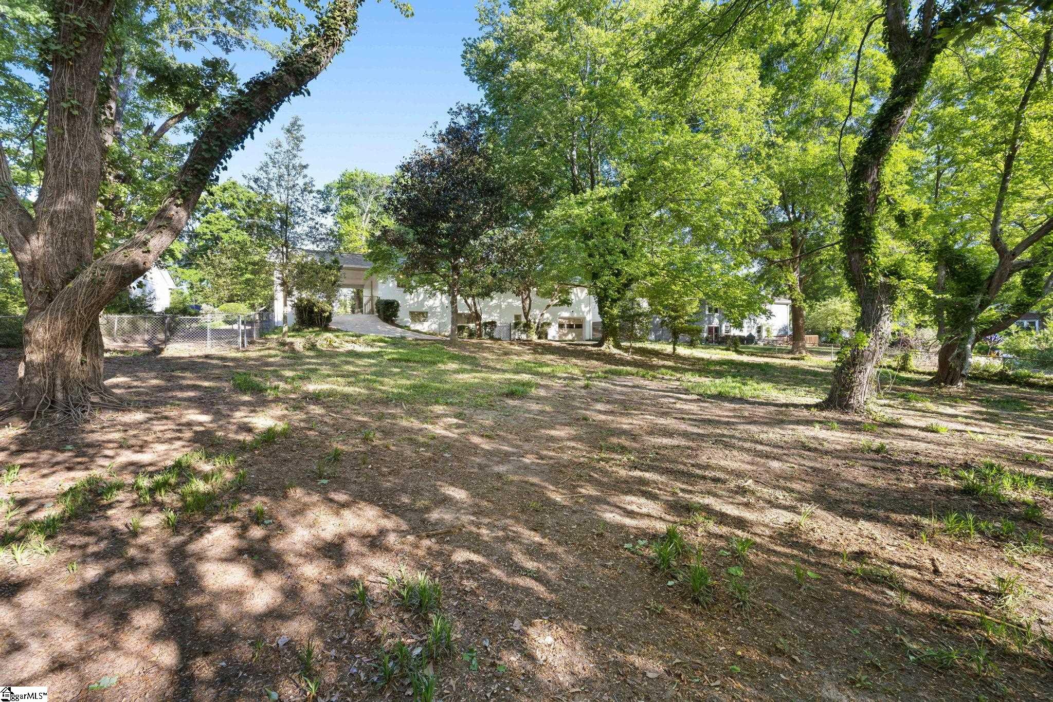 406 Rollingreen Road Greenville, SC 29615 - Photo 33 of 42