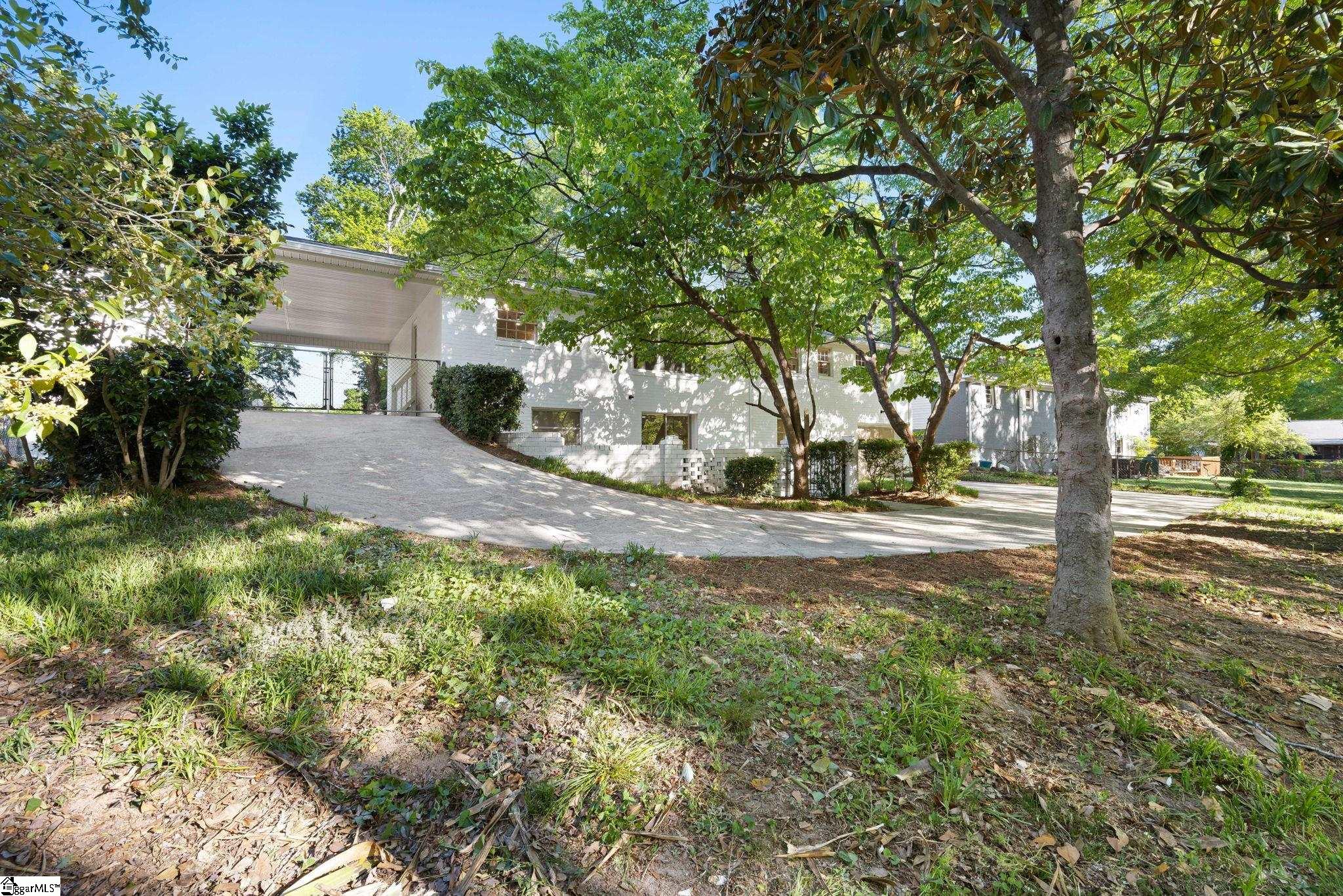 406 Rollingreen Road Greenville, SC 29615 - Photo 34 of 42