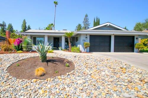 1260 West Eymann Avenue Reedley, CA 93654 - Photo 1 of 38