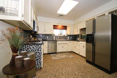 1260 West Eymann Avenue Reedley, CA 93654 - Photo 10 of 38