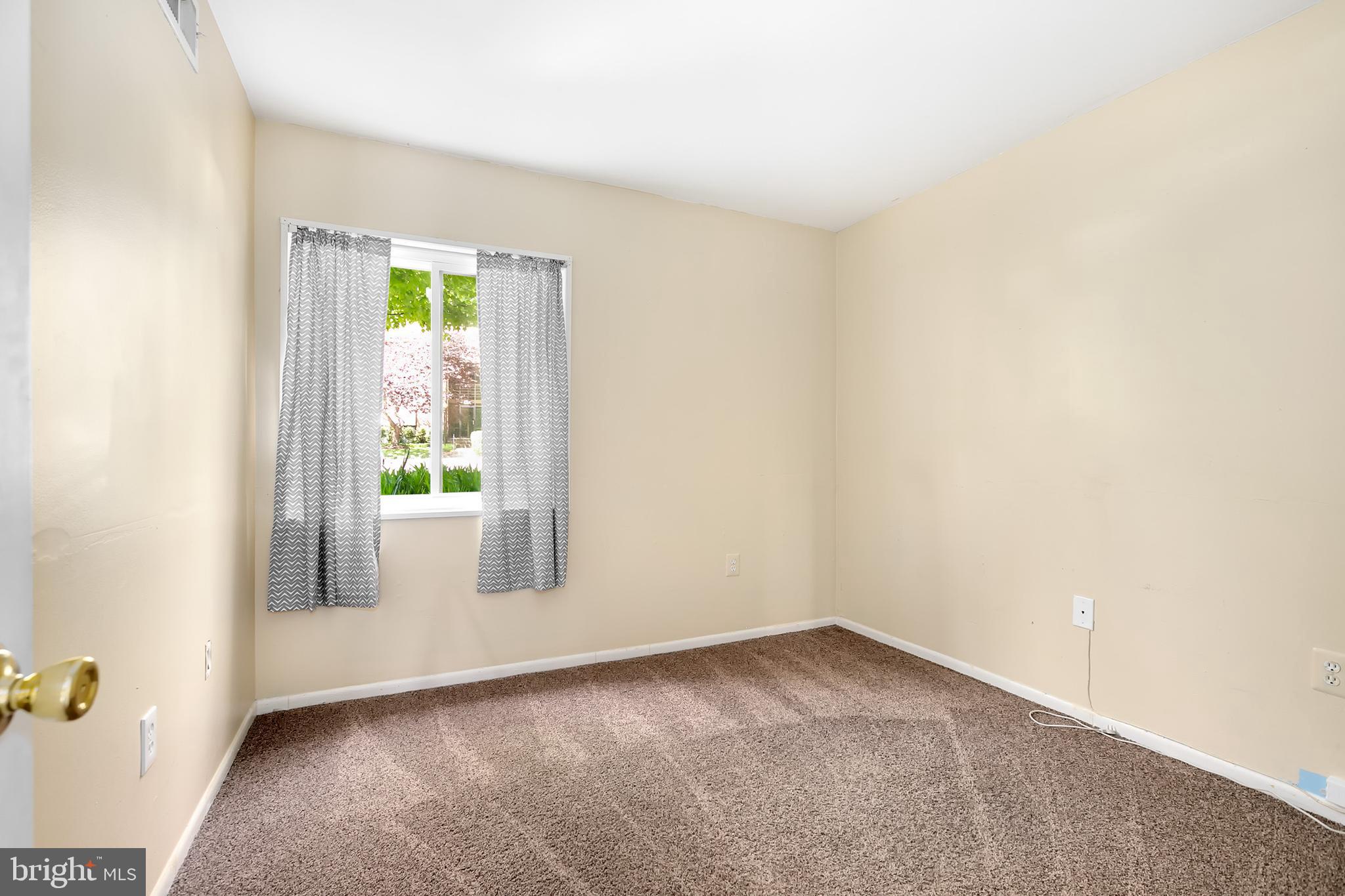 1525 Northgate Square, Unit 2C Reston, VA 20190 - Photo 19 of 32 Gallery Image 19