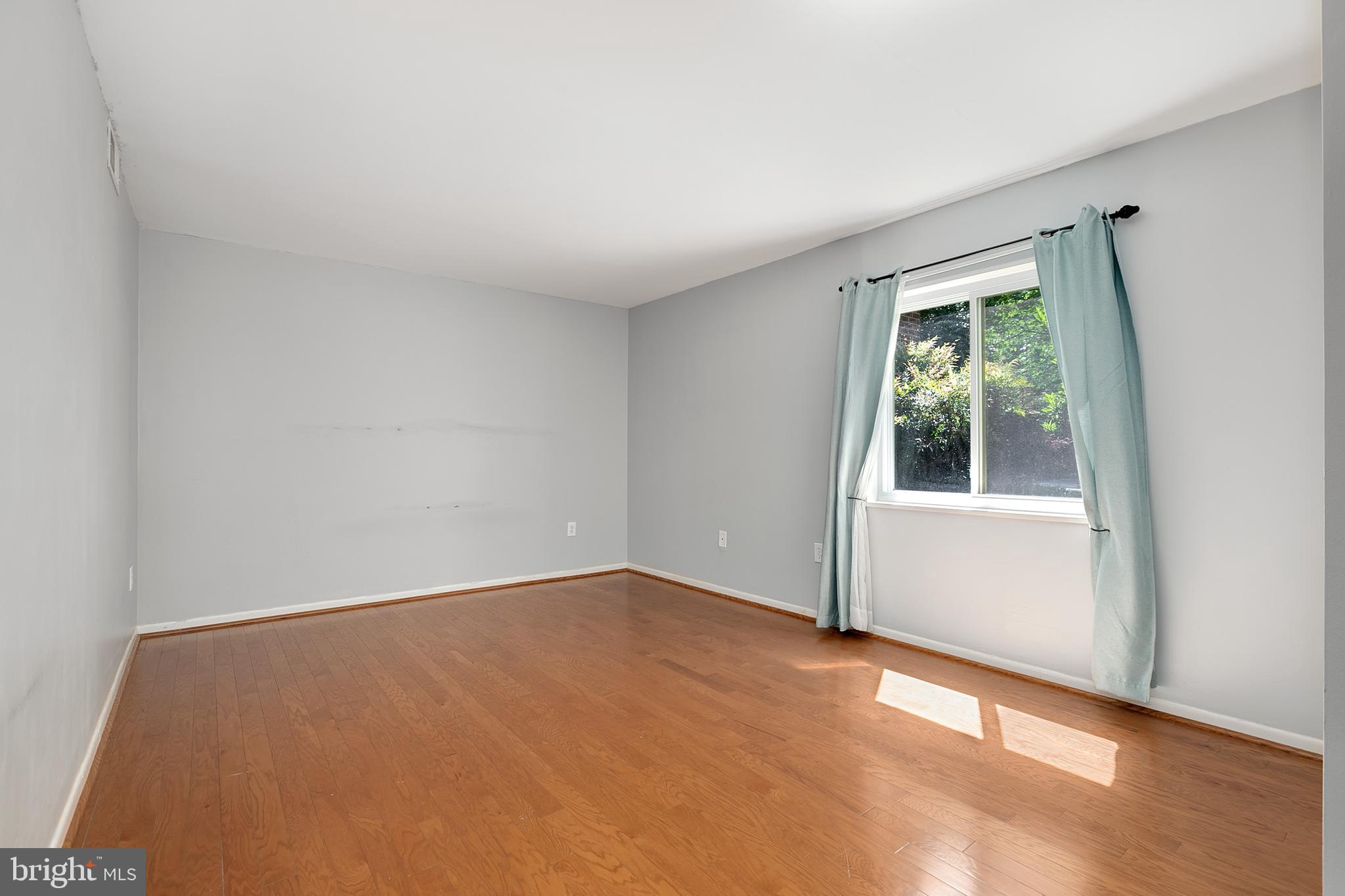 1525 Northgate Square, Unit 2C Reston, VA 20190 - Photo 22 of 32 Gallery Image 22