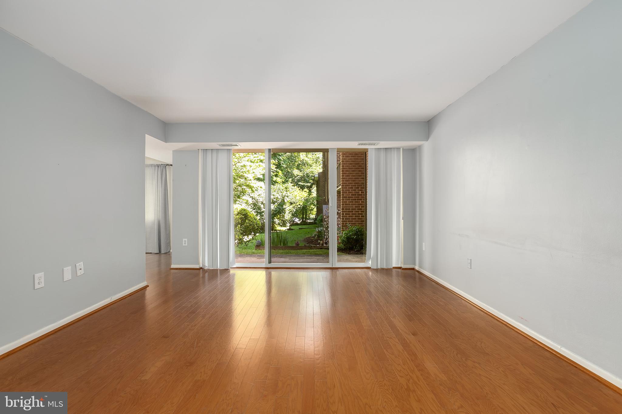 1525 Northgate Square, Unit 2C Reston, VA 20190 - Photo 6 of 32 Gallery Image 6