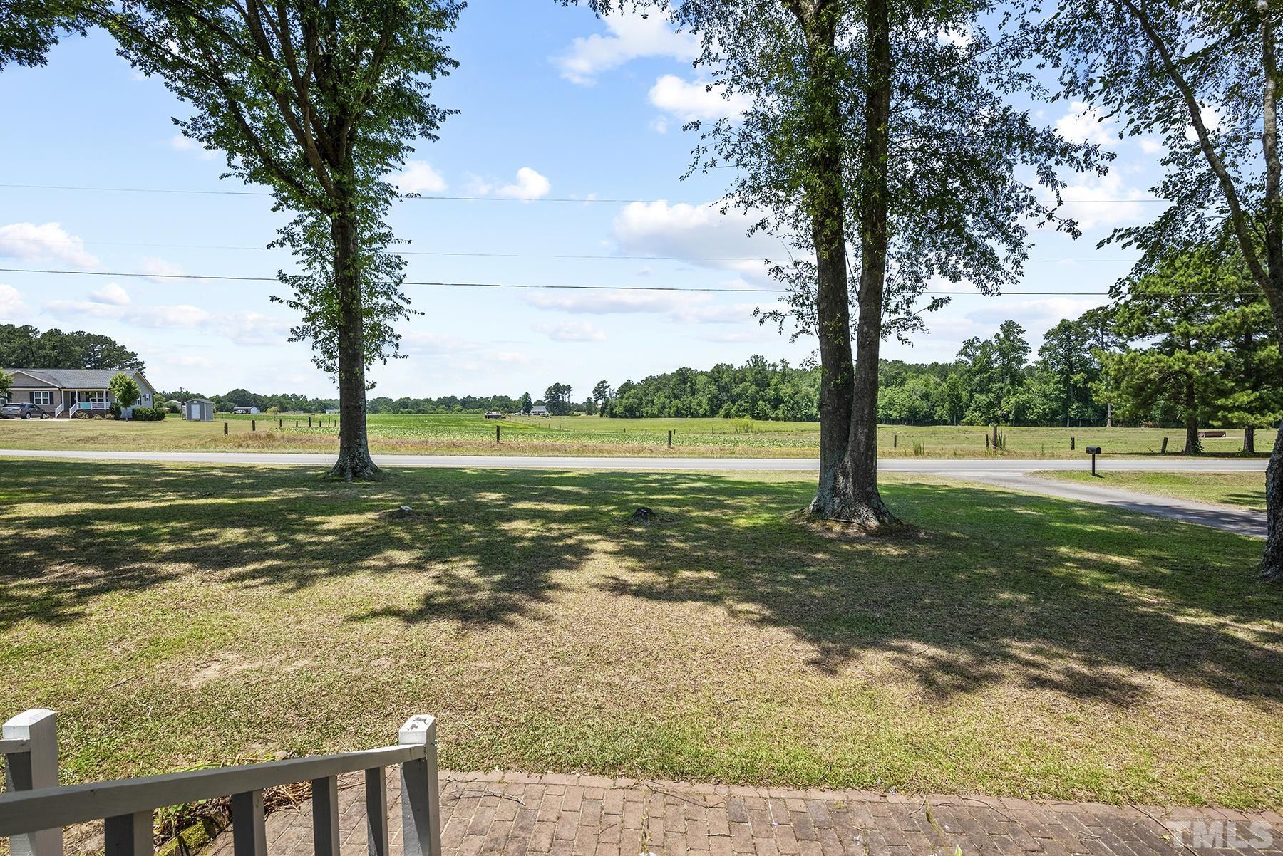 623 Grill Road Clayton, NC 27520 - Photo 5 of 35 Gallery Image 5