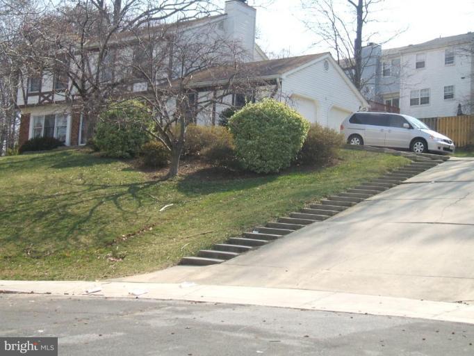 12901 River Ridge Place Laurel, MD 20708 - Photo 26 of 27 Garage 2