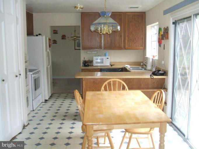 12901 River Ridge Place Laurel, MD 20708 - Photo 5 of 27 Kitchen #2