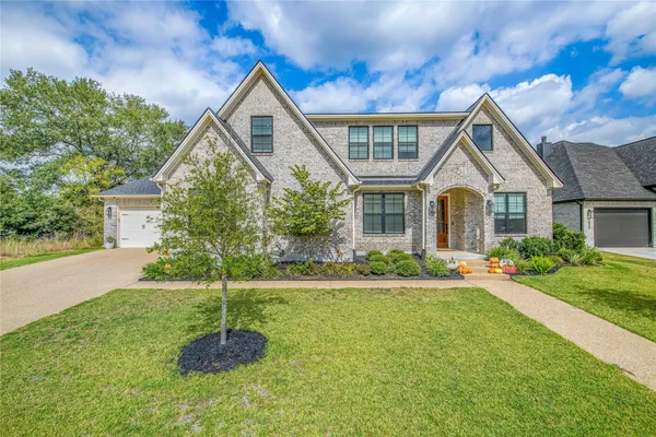 $939,900 | 2038 Pebble Bend Drive, College Station, TX 77845