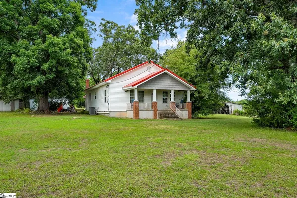 $250,000 | 2045 Shady Grove Road, Belton, SC 29627