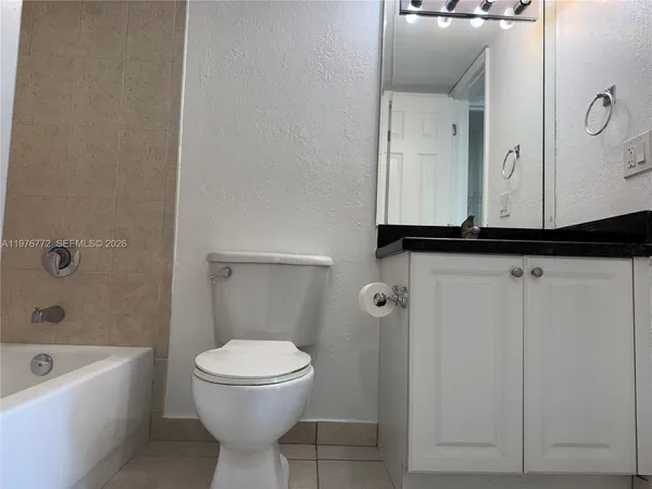 $1,900 | 13120 Southwest 92nd Avenue, Unit B302, Miami, FL 33176