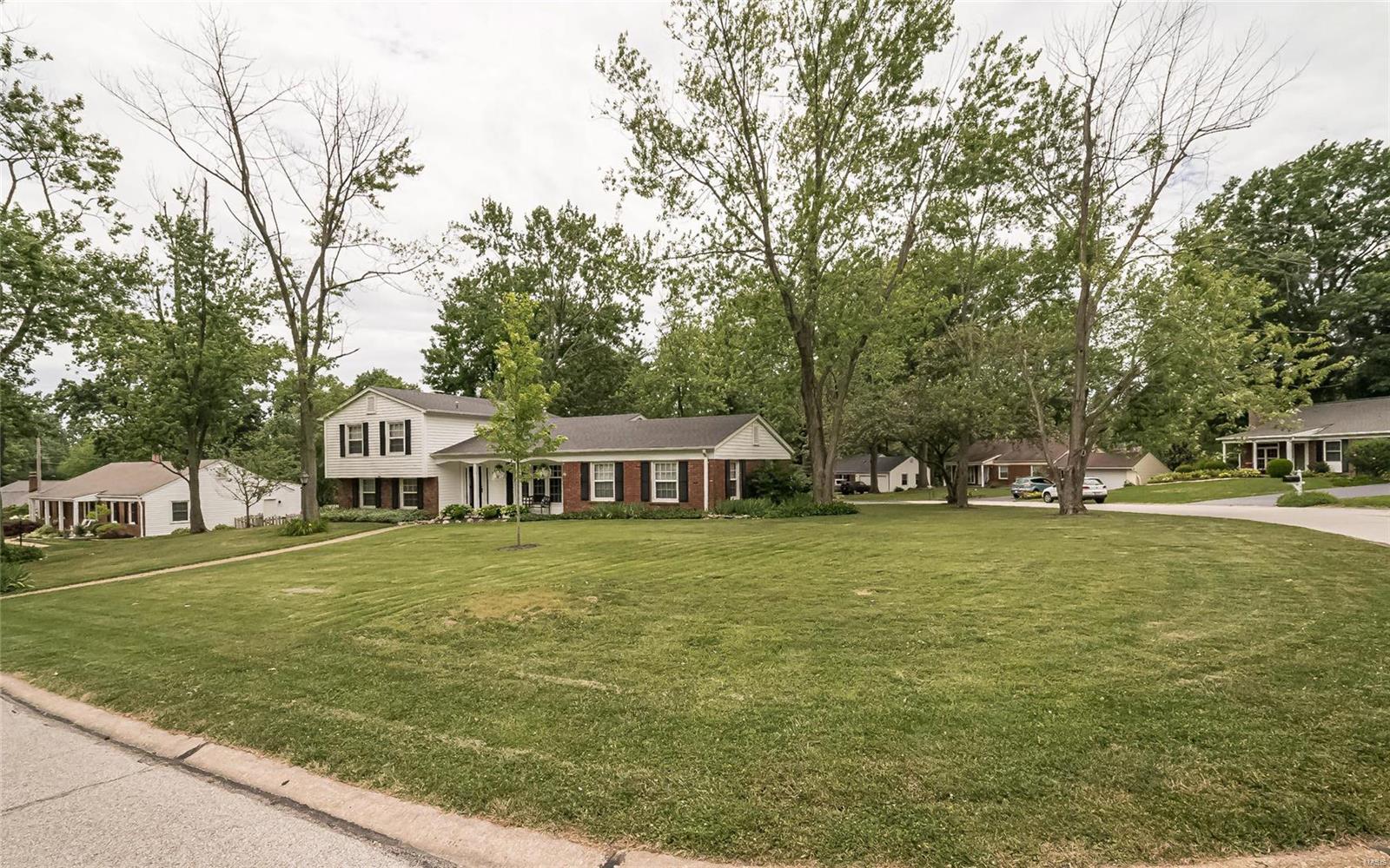 333 Providence Road Ballwin, MO 63011 - Photo 30 of 31 Gallery Image 30