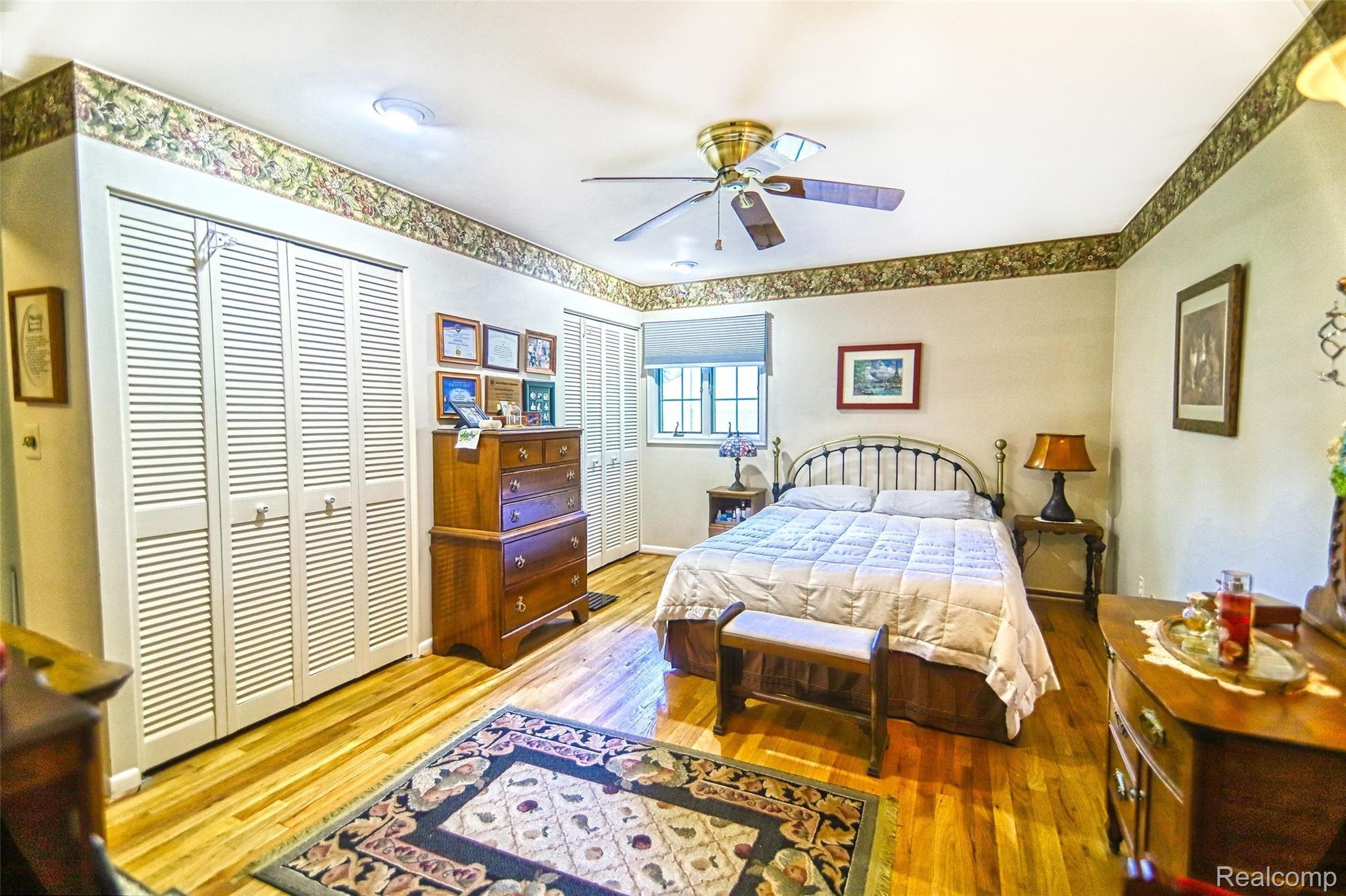 675 South Fieldstone Drive Rochester, MI 48309 - Photo 23 of 71 22_Bedroom.jpeg