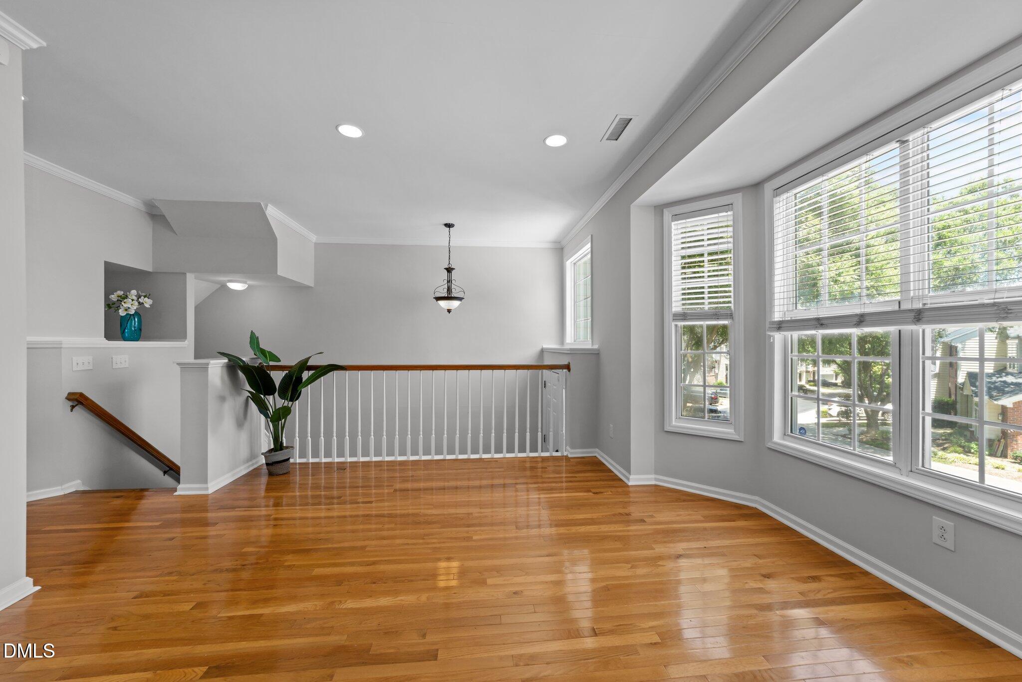 6809 Middleboro Drive Raleigh, NC 27612 - Photo 5 of 33 6-web-or-mls-3D5A7302