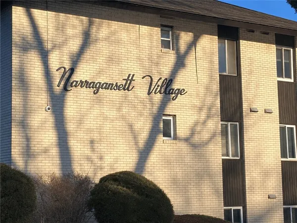 $285,000 | 400 Narragansett Parkway, Unit NB1, Warwick, RI 02888