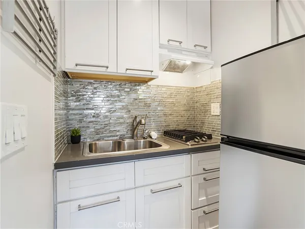 $1,249,942 | 5233 Lemp Avenue, Valley Village, CA 91601