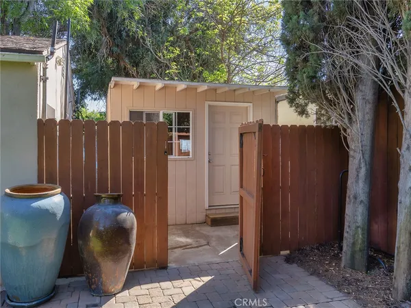 $1,249,942 | 5233 Lemp Avenue, Valley Village, CA 91601