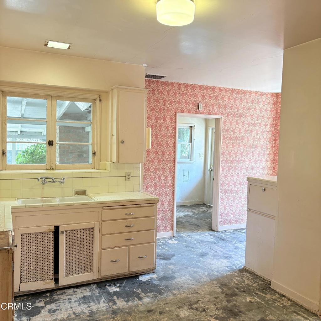 1000 Del Rey Avenue Pasadena, CA 91107 - Photo 10 of 23 IMG_0275