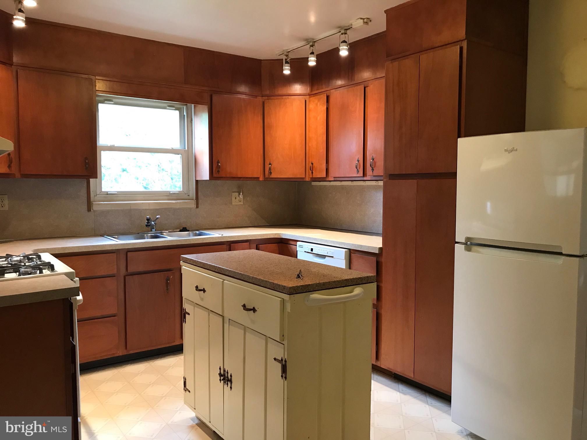 615 Biggs Avenue Frederick, MD 21702 - Photo 6 of 23