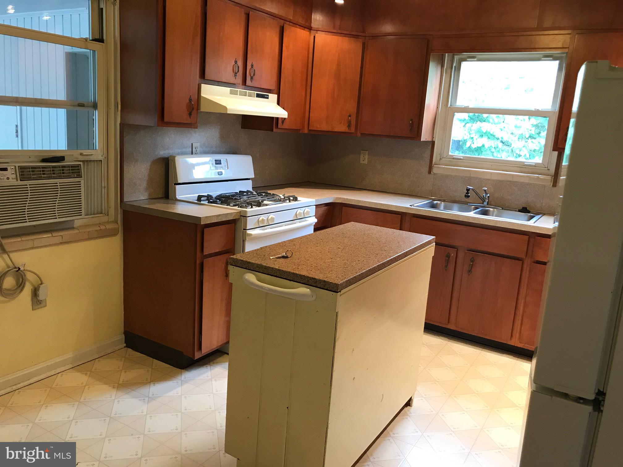 615 Biggs Avenue Frederick, MD 21702 - Photo 7 of 23