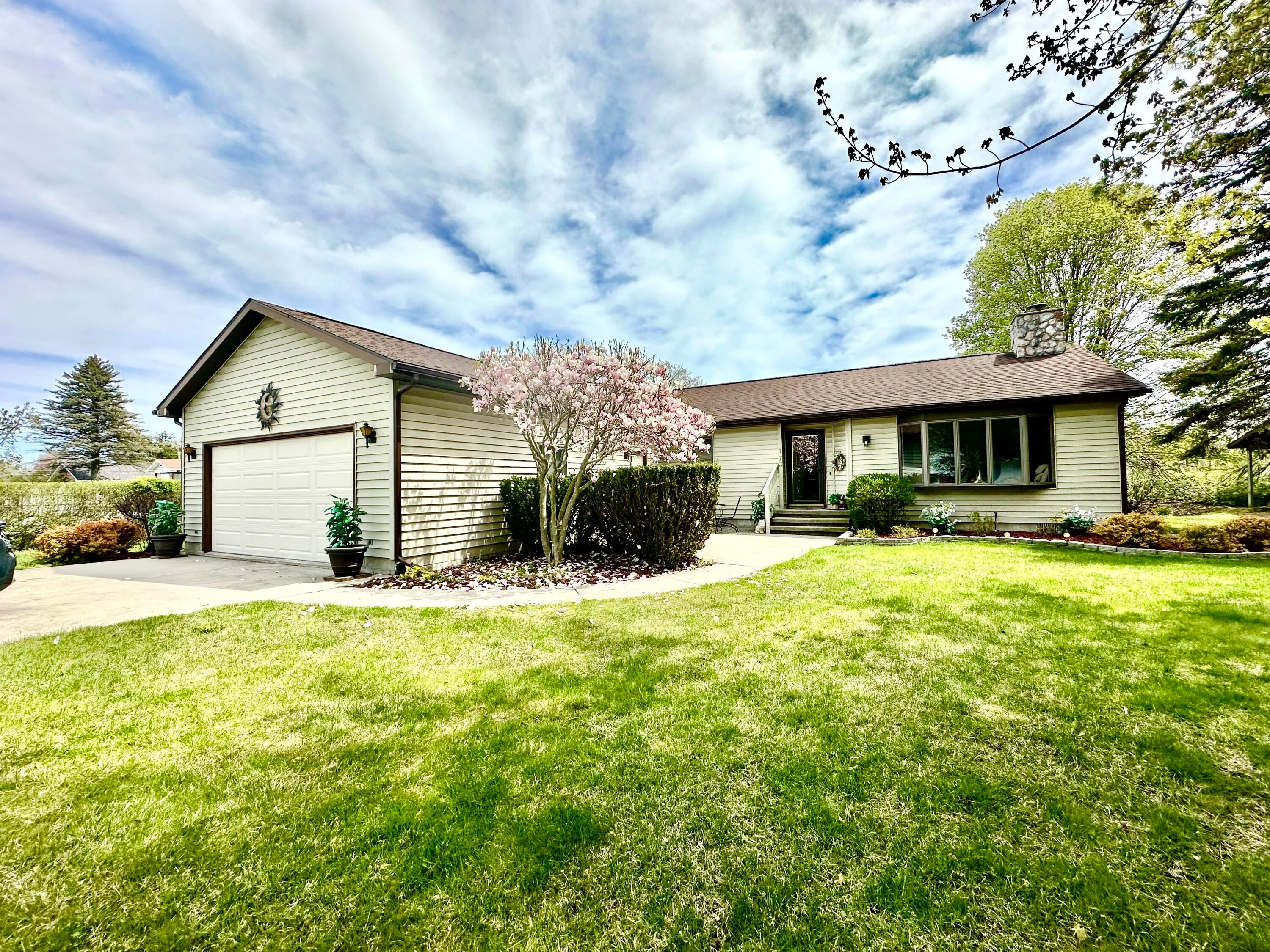 173 North Addison Street Alpena, MI 49707 - Photo 1 of 22 Gallery Image 1