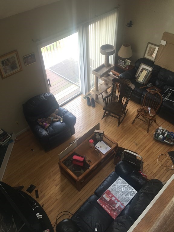 40 Hunters Run Place, Unit 40 Haverhill, MA 01832 - Photo 7 of 13 a living room with furniture