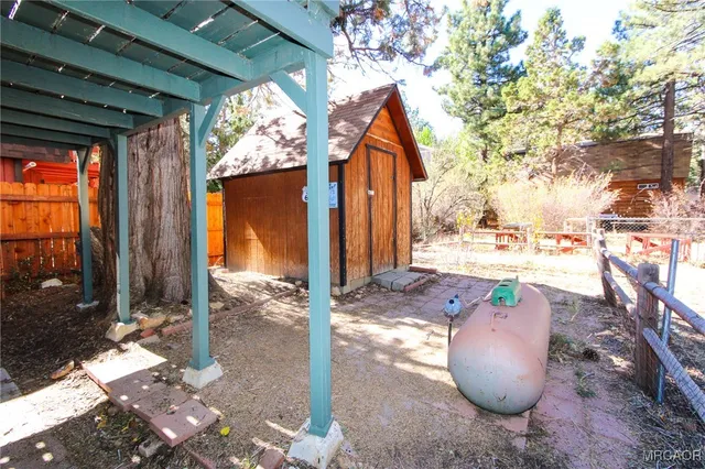 a view of outdoor space yard and patio