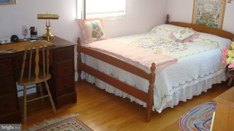 549 Maple Ridge Lane Odenton, MD 21113 - Photo 27 of 30 Bedroom