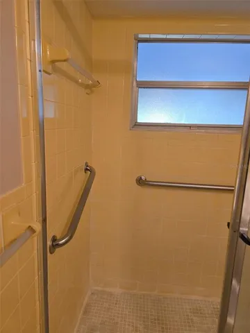 $2,200 | 7251 McGinnes Court, Weeki Wachee, FL 34613