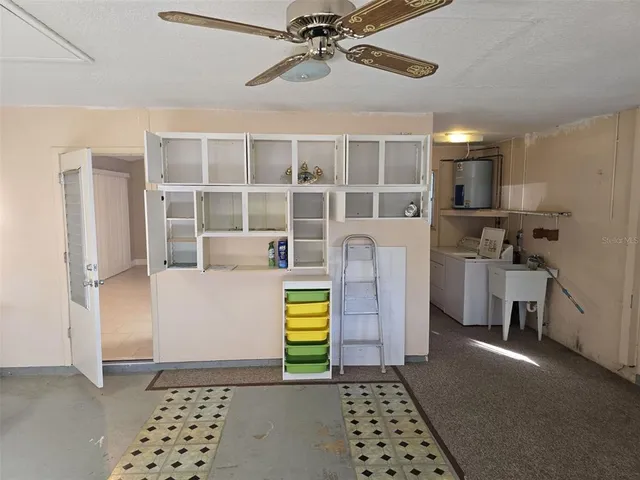 $2,200 | 7251 McGinnes Court, Weeki Wachee, FL 34613