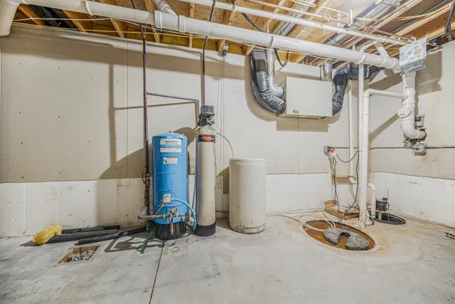 $575,000 | 1531 Waukau Road, Omro, WI 54963