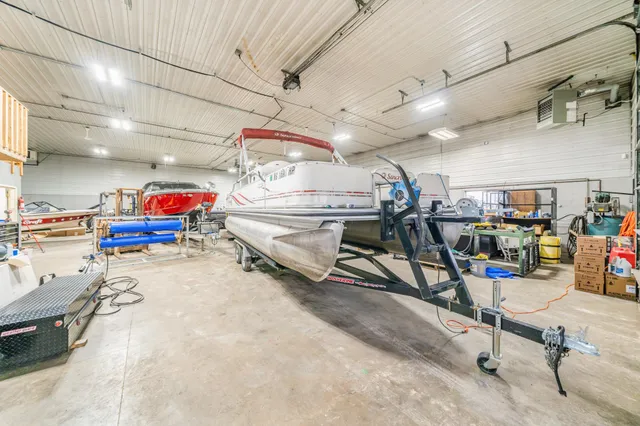 $575,000 | 1531 Waukau Road, Omro, WI 54963