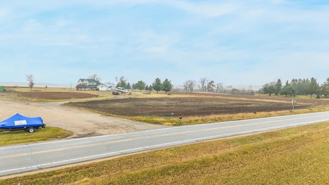 $575,000 | 1531 Waukau Road, Omro, WI 54963